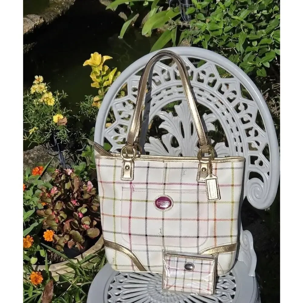 🌟 NWOT Coach Peyton Tattersall Plaid Tote Bag & Matching Wallet Set 🌟